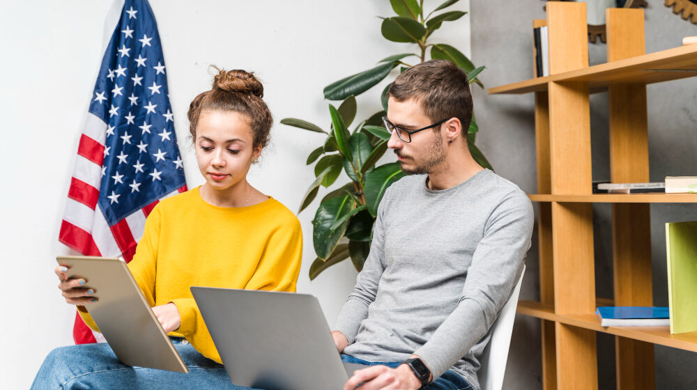 2148389073 How Americans Are Prioritizing Digital Security?
