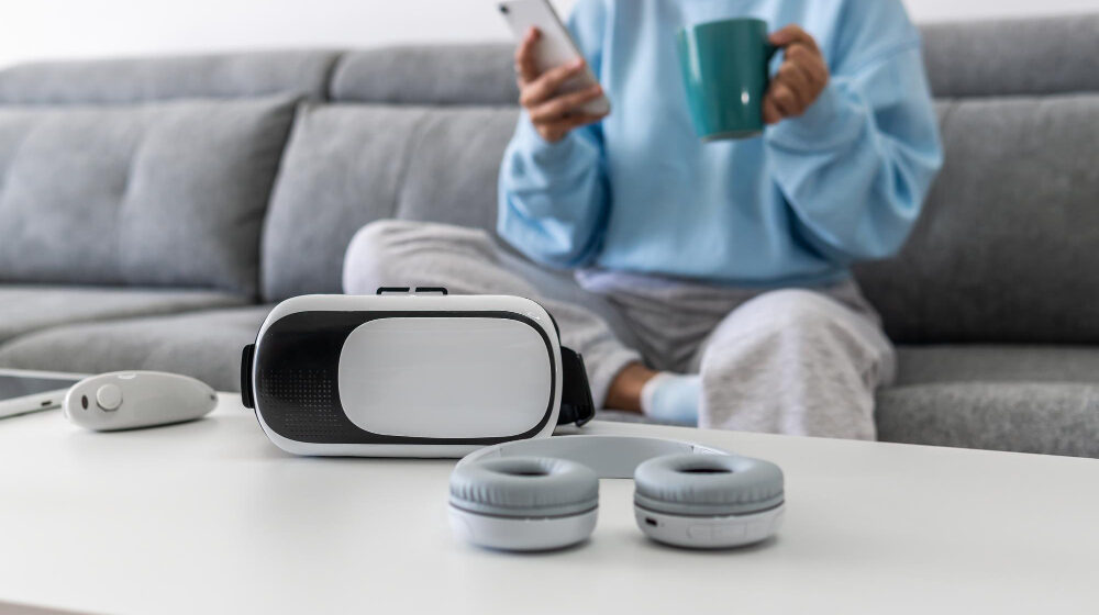 56360 The Rise of Smart Accessories That Simplify Hybrid Work